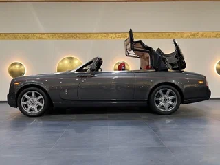 2013 Rolls-Royce Phantom VII Рестайлинг (Series II), серый, 109000000 рублей, вид 4