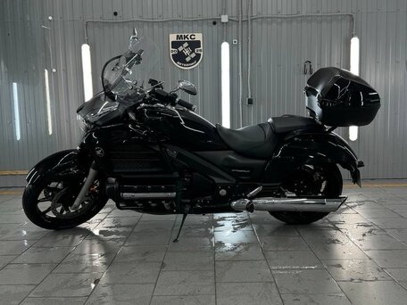 2016 Honda Valkyrie 1800, чёрный, 1500000 рублей, вид 4