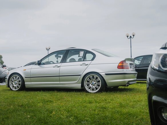 2001 BMW 3 серии 320d IV (E46) Рестайлинг, серый, 860000 рублей - вид 1