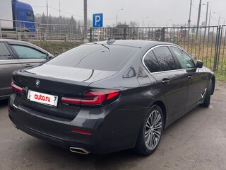 2021 BMW 5 серии 520d xDrive VII (G30/G31/G38) Рестайлинг, серый, 3900000 рублей, вид 3