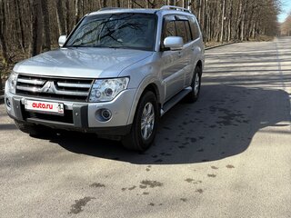 2008 Mitsubishi Pajero IV, серебристый, 1850000 рублей, вид 1