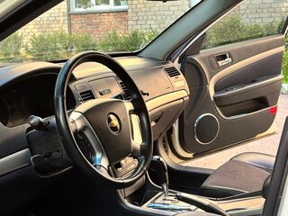2012 Chevrolet Epica V250 Рестайлинг, белый, 595000 рублей, вид 4