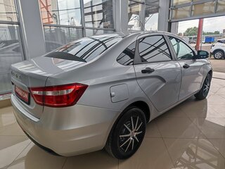 2017 Lada (ВАЗ) Vesta I, серебристый, 584000 рублей, вид 4