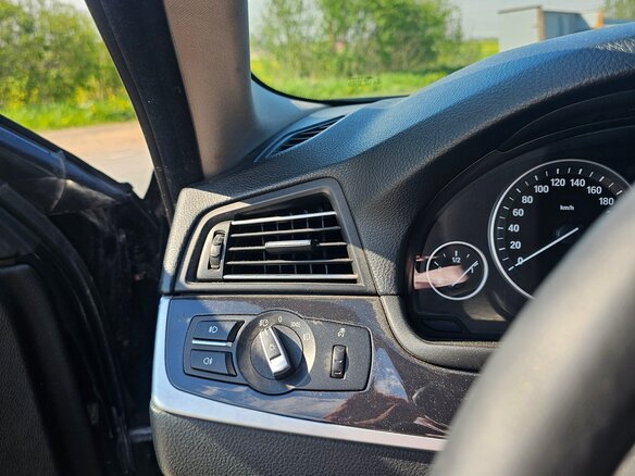 2012 BMW 5 серии 528i xDrive VI (F10/F11/F07), чёрный, 1750000 рублей - вид 11