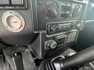 2012 Land Rover Defender 110 I Рестайлинг, серебристый, 4100000 рублей, вид 5