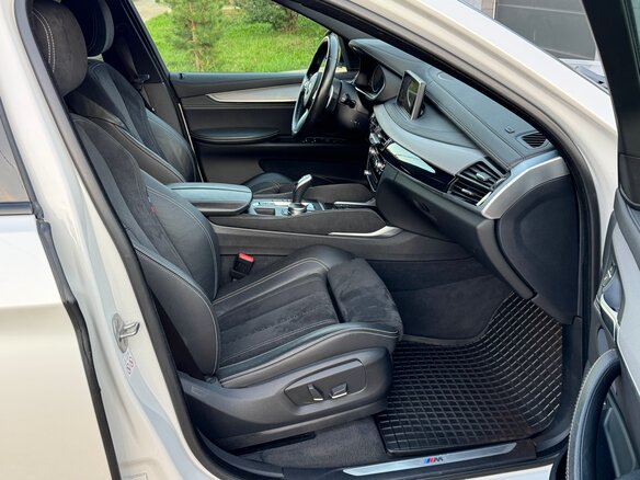 2019 BMW X6 30d II (F16), белый, 5300000 рублей - вид 17