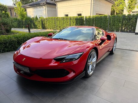 2022 Ferrari 296 GTB, красный, 24900000 рублей, вид 4