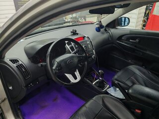 2010 Kia Ceed I Рестайлинг, серебристый, 780000 рублей, вид 5