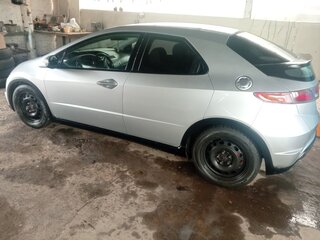 2008 Honda Civic VIII, серебристый, 580000 рублей, вид 5