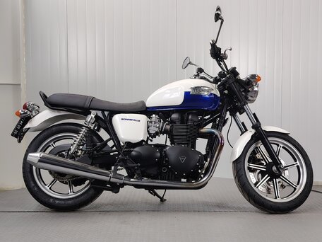 2014 Triumph Bonneville, белый, 659000 рублей, вид 1