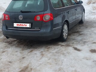 2010 Volkswagen Passat B6, серый, 700000 рублей, вид 3