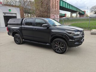 2022 Toyota Hilux VIII Рестайлинг 2, чёрный, 6500000 рублей, вид 5