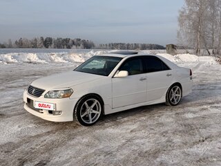 2001 Toyota Mark II IX (X110), белый, 1900000 рублей, вид 2
