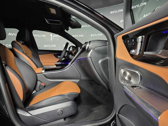 2025 Mercedes-Benz GLC 300 II (X254), чёрный - вид 11