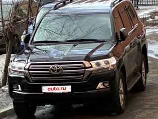 2018 Toyota Land Cruiser 200 Series Рестайлинг 2, чёрный, 5400000 рублей, вид 3