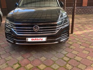 2018 Volkswagen Touareg III, чёрный, 5500000 рублей, вид 1