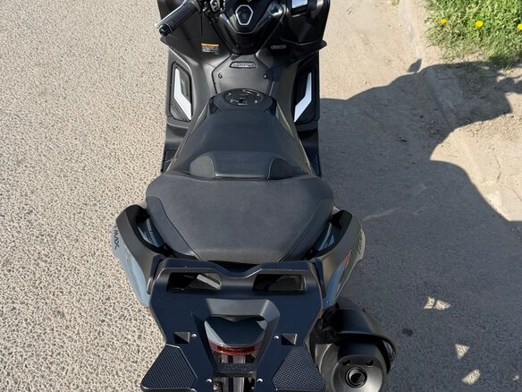 2022 Yamaha TMAX, серый, 1300000 рублей - вид 6