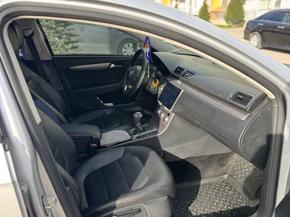 2012 Volkswagen Passat B7, серебристый, 999999 рублей - вид 12