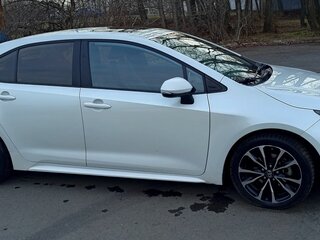 2021 Toyota Corolla XII (E210), белый, 1850000 рублей, вид 5