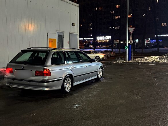 1998 BMW 5 серии 523i IV (E39), серебристый, 470000 рублей - вид 11