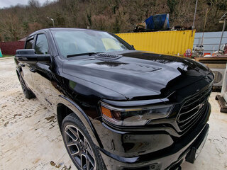 2024 Ram 1500 Crew Cab V, чёрный, 10000000 рублей, вид 5