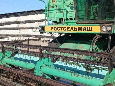 2004 Ростсельмаш ДОН, зелёный, 2200000 рублей, вид 2