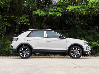 2026 Volkswagen T-Roc I (China Market) Рестайлинг, белый, 2499000 рублей, вид 4