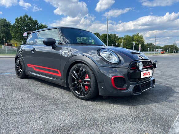 2021 Mini Hatch JCW III (F55/F56) Рестайлинг, серый, 3275000 рублей - вид 3