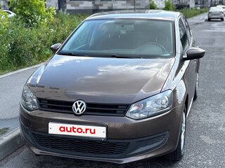 2014 Volkswagen Polo V, коричневый, 650000 рублей, вид 3