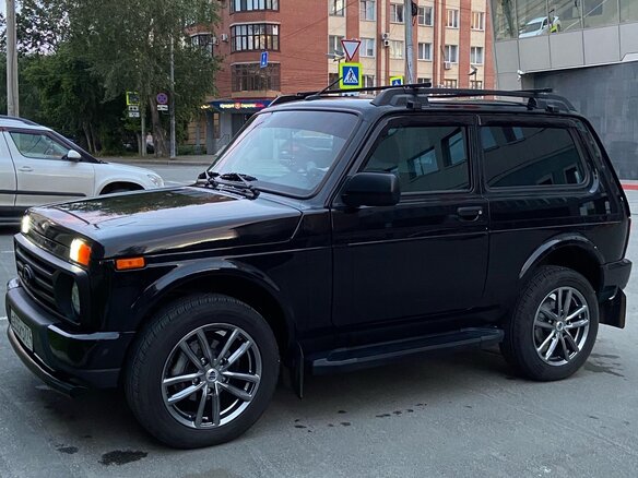 2023 Lada (ВАЗ) Niva Legend I, чёрный, 945000 рублей - вид 2