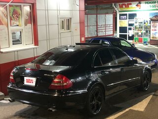 2006 Mercedes-Benz E-Класс 350 III (W211, S211), чёрный, 1100000 рублей, вид 1