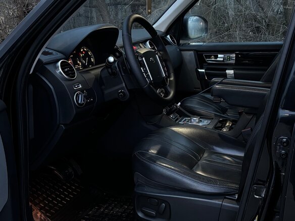 2014 Land Rover Discovery IV Рестайлинг, чёрный, 1950000 рублей - вид 22