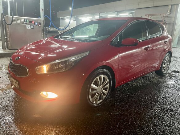 2014 Kia Ceed II, красный, 1190000 рублей