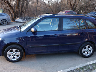 2011 Skoda Fabia II Рестайлинг, синий, 630000 рублей, вид 4