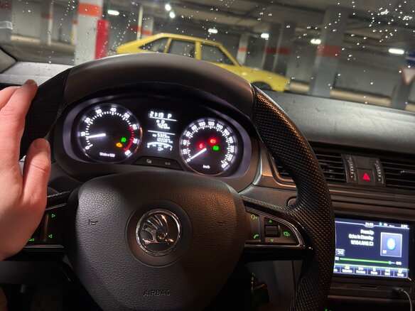 2014 Skoda Rapid I, белый, 1300000 рублей - вид 7