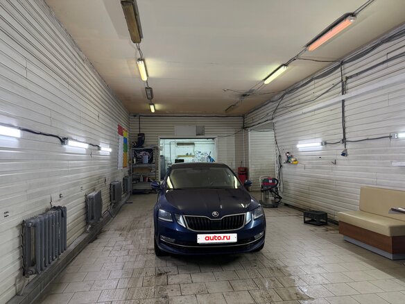 2017 Skoda Octavia III (A7) Рестайлинг, синий, 1450000 рублей - вид 1