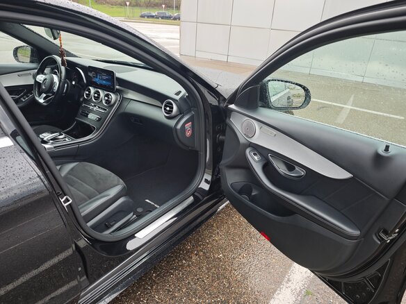 2018 Mercedes-Benz C-Класс 180 9G-TRONIC IV (W205), чёрный, 2300000 рублей - вид 16