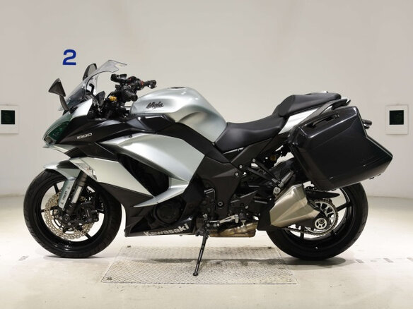 2018 Kawasaki Ninja 1000, серый, 900000 рублей - вид 1