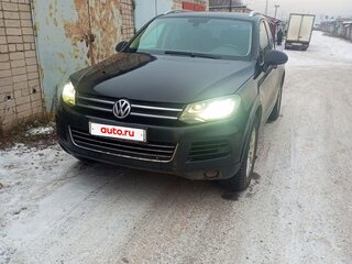 2012 Volkswagen Touareg II, чёрный, 1550000 рублей, вид 2