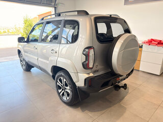 2025 Lada (ВАЗ) Niva Travel I, серый, 1290000 рублей, вид 4