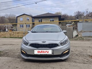 2017 Kia Ceed II Рестайлинг, серебристый, 1100000 рублей, вид 1