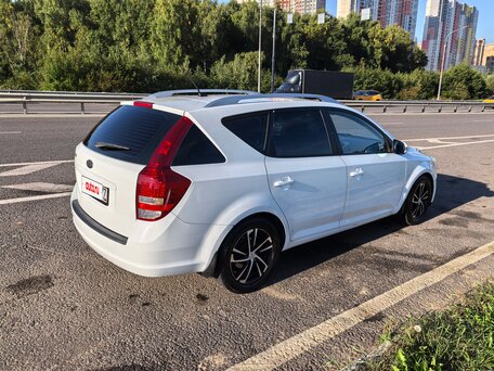 2011 Kia Ceed I Рестайлинг, белый, 730000 рублей, вид 5