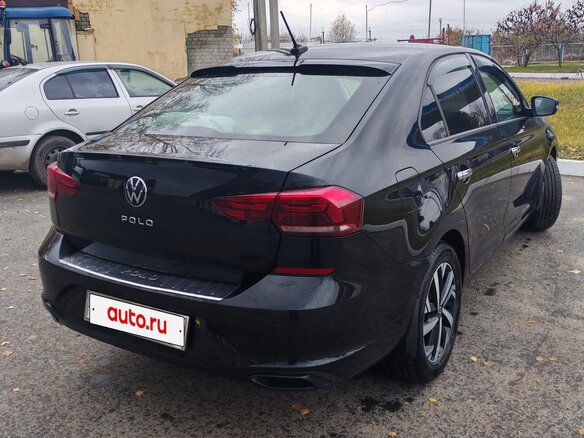 2020 Volkswagen Polo VI, чёрный, 1550000 рублей - вид 4