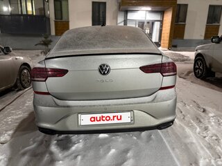 2021 Volkswagen Polo VI, серебристый, 1849000 рублей, вид 3