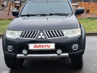 2011 Mitsubishi Pajero Sport II, чёрный, 1300000 рублей, вид 2
