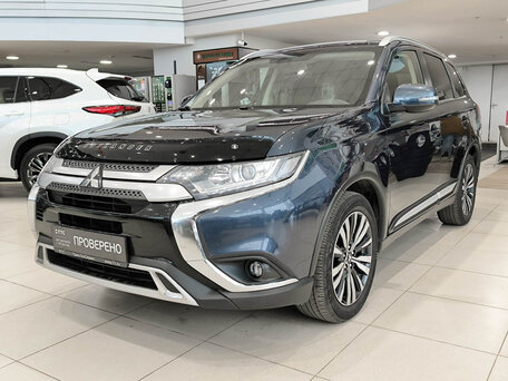 2020 Mitsubishi Outlander III Рестайлинг 3, синий, 1950000 рублей, вид 1