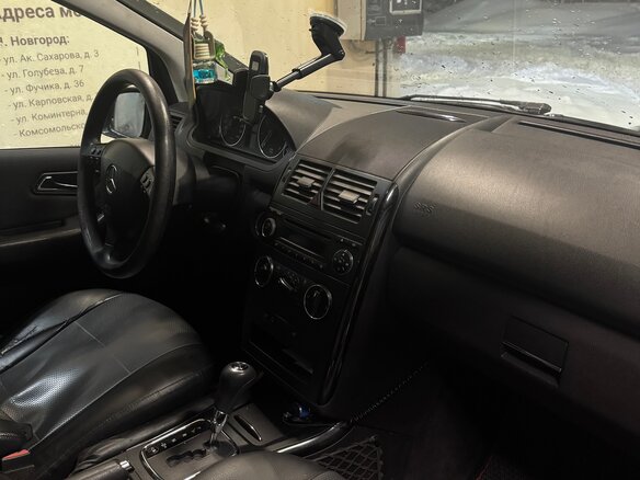 2010 Mercedes-Benz A-Класс 180 II (W169) Рестайлинг, пурпурный, 550000 рублей - вид 3