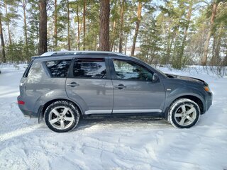 2008 Mitsubishi Outlander II, серый, 1000000 рублей, вид 2