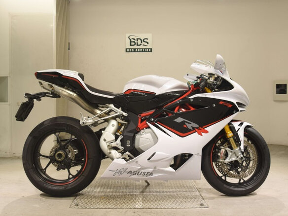 2015 MV Agusta F4 1000, белый, 900000 рублей - вид 2