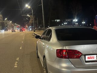 2012 Volkswagen Jetta VI, серебристый, 580000 рублей, вид 2